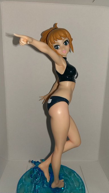 発売当時に買ったまま放置してたFigure-rize LABOのフミナパイセンをここ数日作り始めてやっと完成( 'ω`)ええケツしとる… 