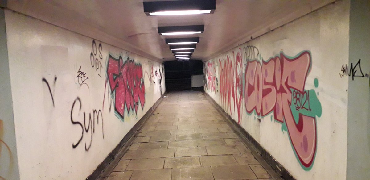 Some #SubwayArt on my cycle home tonight at the roundabout linking #Broomhouse #Saughton #Longstone #Parkhead
#graffitiart
#graffiti 
#StreetArt