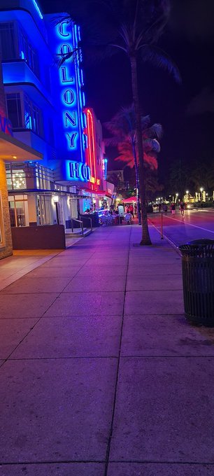 Trip to Florida was much needed! 1st times there and definitely won't be the last cuz I'll be back in<a href="/tag/miami"class="tags"><span>#miami</span></a><a href="/tag/florida"class="tags"><span>#florida</span></a>