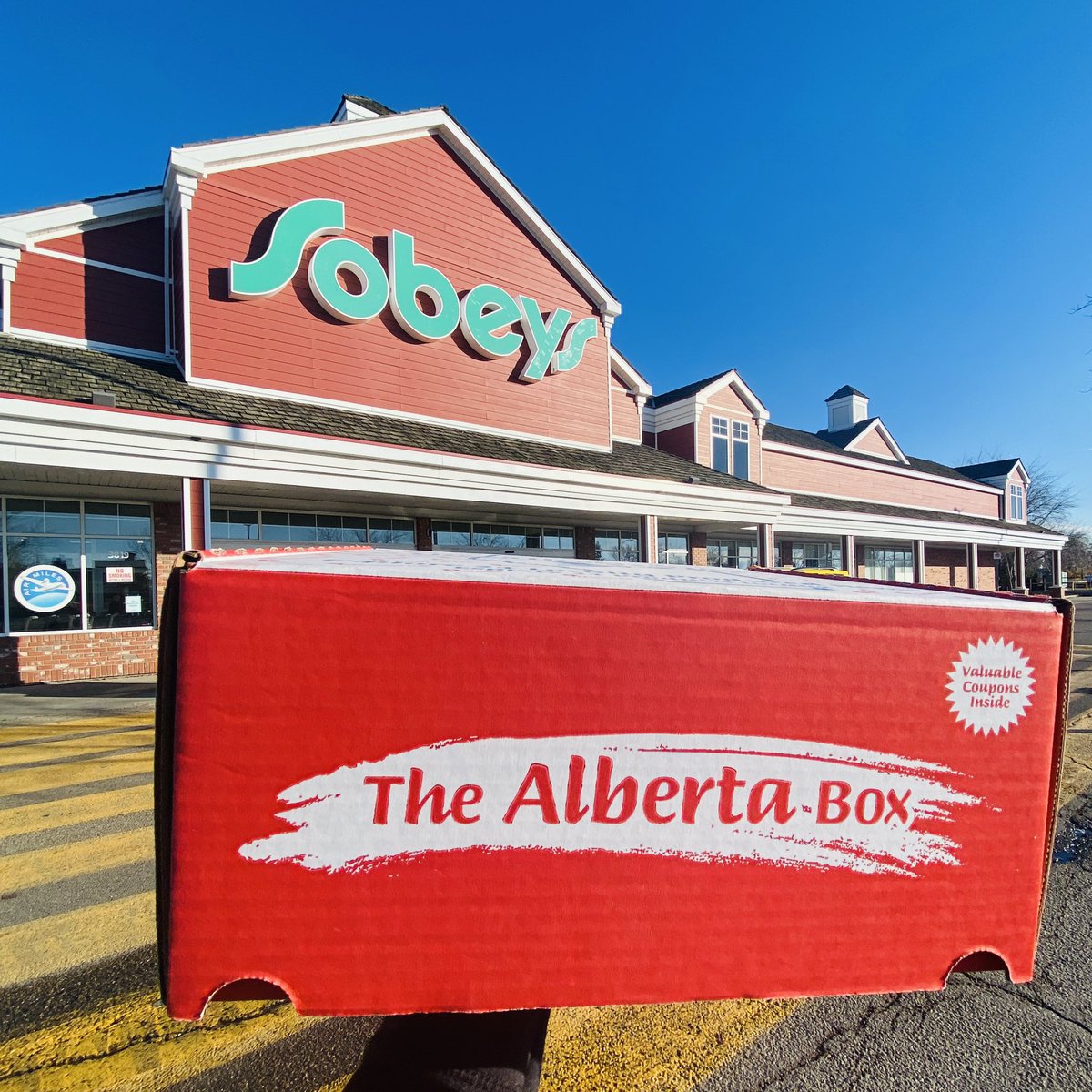 YEGTweetup's tweet photo. What’s the hot #local gift this year? #TheAlbertaBox from @sobeys! It features 24 locally produced items plus coupons. A value of $100! Head to my Instagram, I’ll be giving away 2 of these amazing boxes! #yegtweetup #yeg https://t.co/l1t4f7CsC0