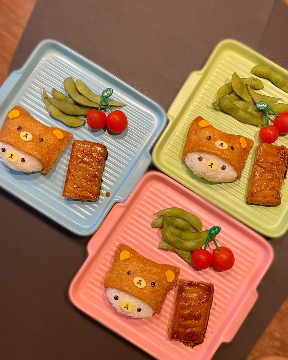 katMaderazo's tweet photo. Another of these Inari Bears with vegan roasted eel 😅 #breakfast #plantbased #kidsfood #cutefood #kawaiifood #yummyfood #foodart #creativefood #nomnomnom #foodstyling #loveineverybento #katspiration #bentobykat https://t.co/OnFIwurHjx