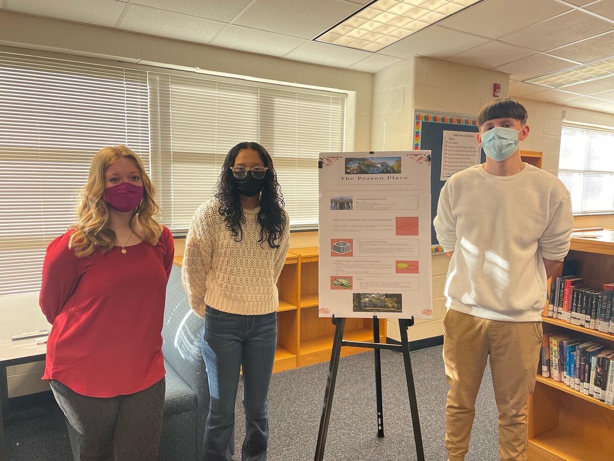 LHSSTEM5's tweet image. Thank you to Dr. Schuhler and all who support our Sophomore STEM Showcase today. Stemies, you did an amazing job! @LouisburgHSFCS @FCSchoolsNC @FranklinCoNews