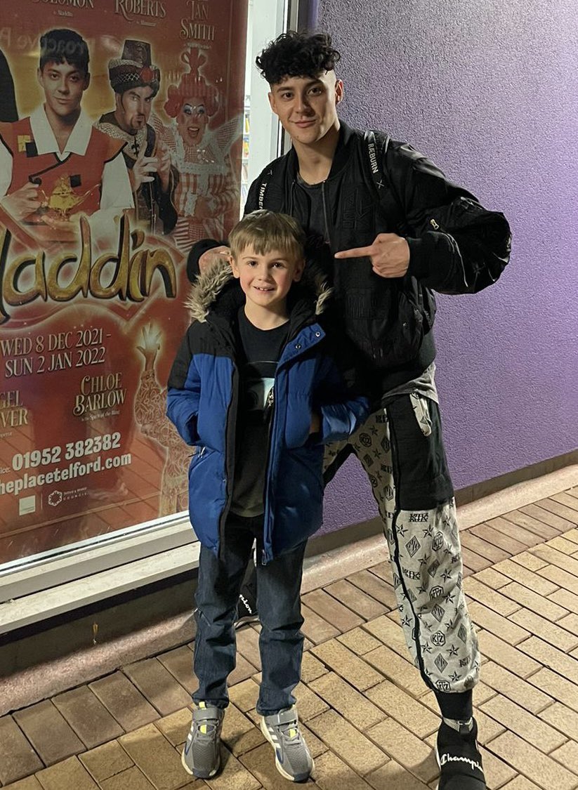 2018 v 2021
Lovely to see you again <a href="/ItsSarioSolomon/">Sario Solomon 渡邉瑳里央</a> x