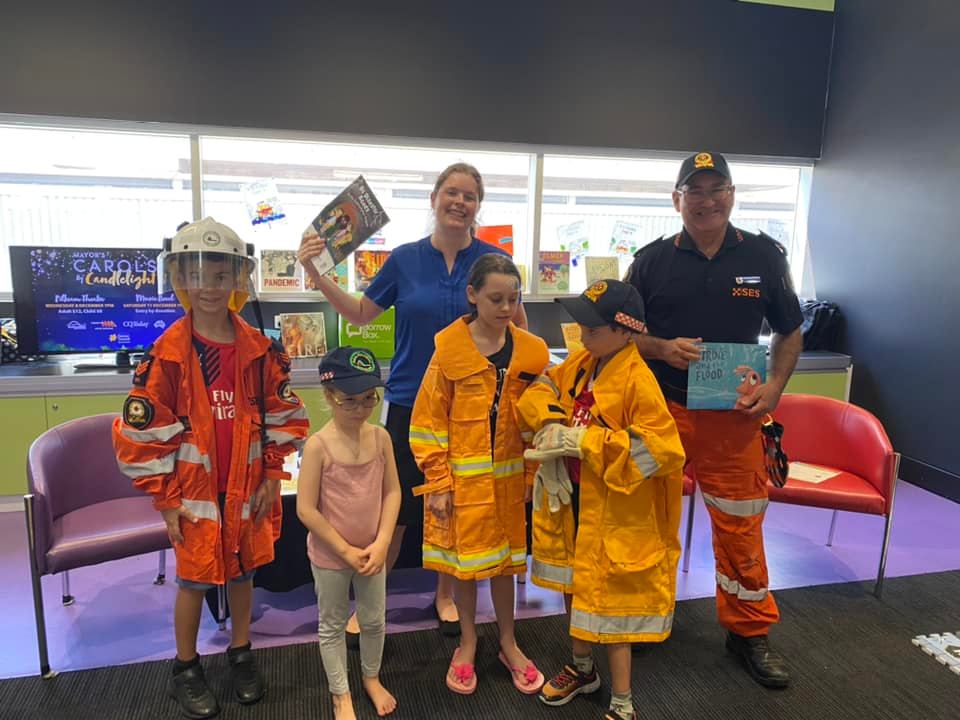 QLDSESVA's tweet photo. 🦺 SES NEWS

Great work Gracemere SES Group and all the volunteers at Southside Library!

https://t.co/nzB6C4lqXO
https://t.co/8UE4USUM7j

@QLDSESVA @QldFES 

#qldses #qldsesva #qldfes #ses #sesvolunteers https://t.co/BTi7h9V5iJ