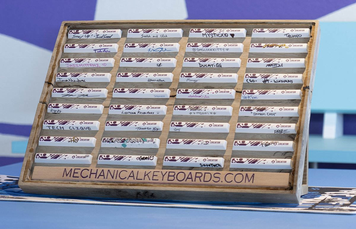 Last call! 📢 The MK Creator Signed Spacebar Event closes to all new entries after December 31st! ⌛️

How to enter for your chance to win: 👇
mechanicalkeyboards.com/c/event.php?ev…

#giveaway #drawing #win #limitededition #prize