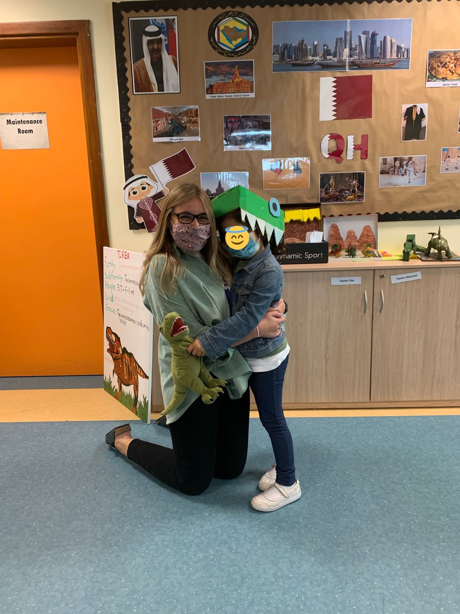 MsCooperPrimary's tweet photo. Another term complete in the desert! This term has been a challenging one, but I’ve successfully completed my first term as a deputy head. Loved having @MissRKealey here and daily hugs from our lovely Year 2 students! Here’s to a well deserved break! ☘️🎄 https://t.co/H0lv2ivcTR