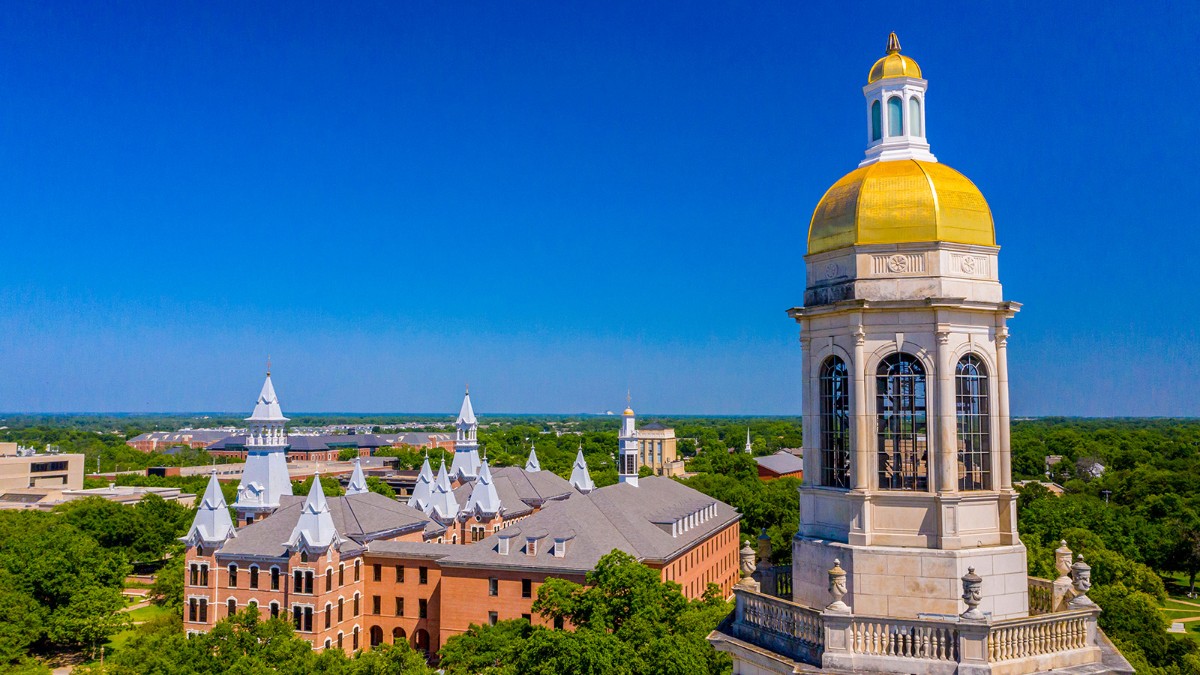 Baylor's tweet image. BREAKING: Baylor University has officially achieved R1 status, joining the nation’s top tier of research institutions!

President Livingstone elaborates on this "incredible opportunity" for the university: bit.ly/3scO034