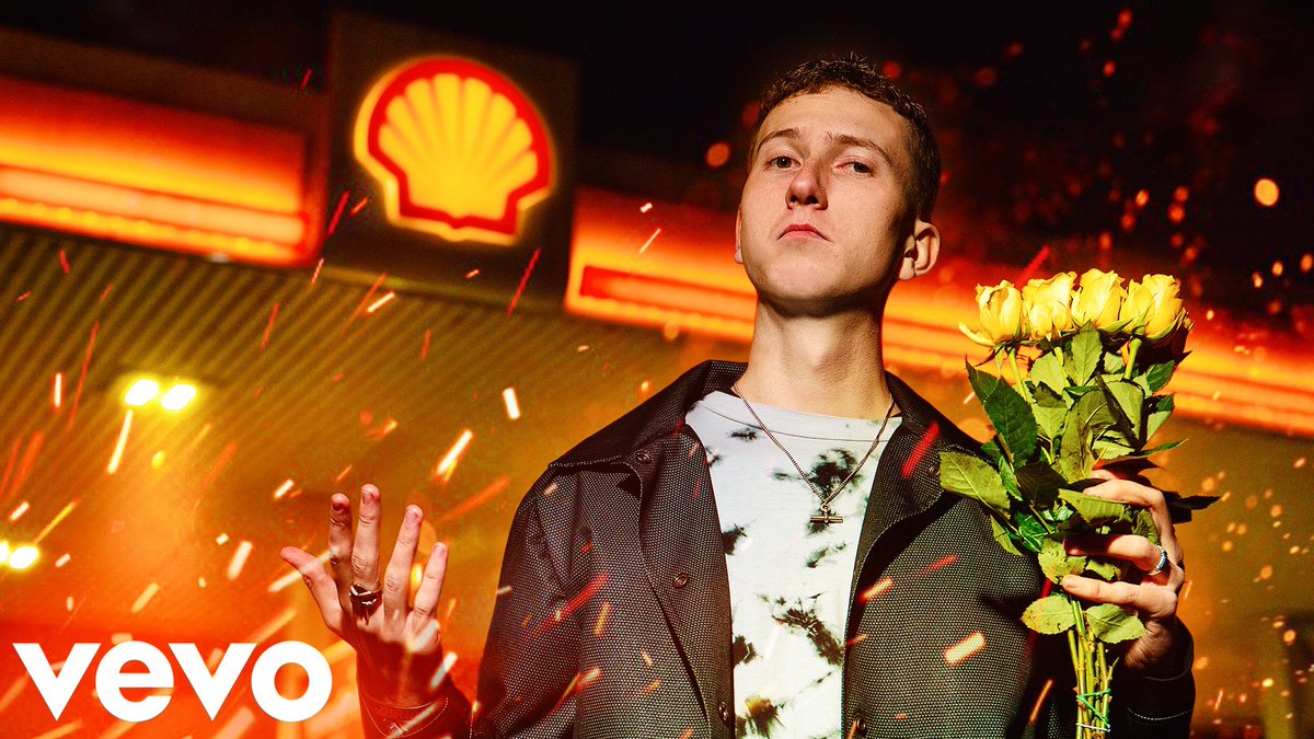 IamArchieMusic's tweet image. DISS TRACK season is here!

LIVE PREMIER 7:15 

youtu.be/OxHU2hJibZ0