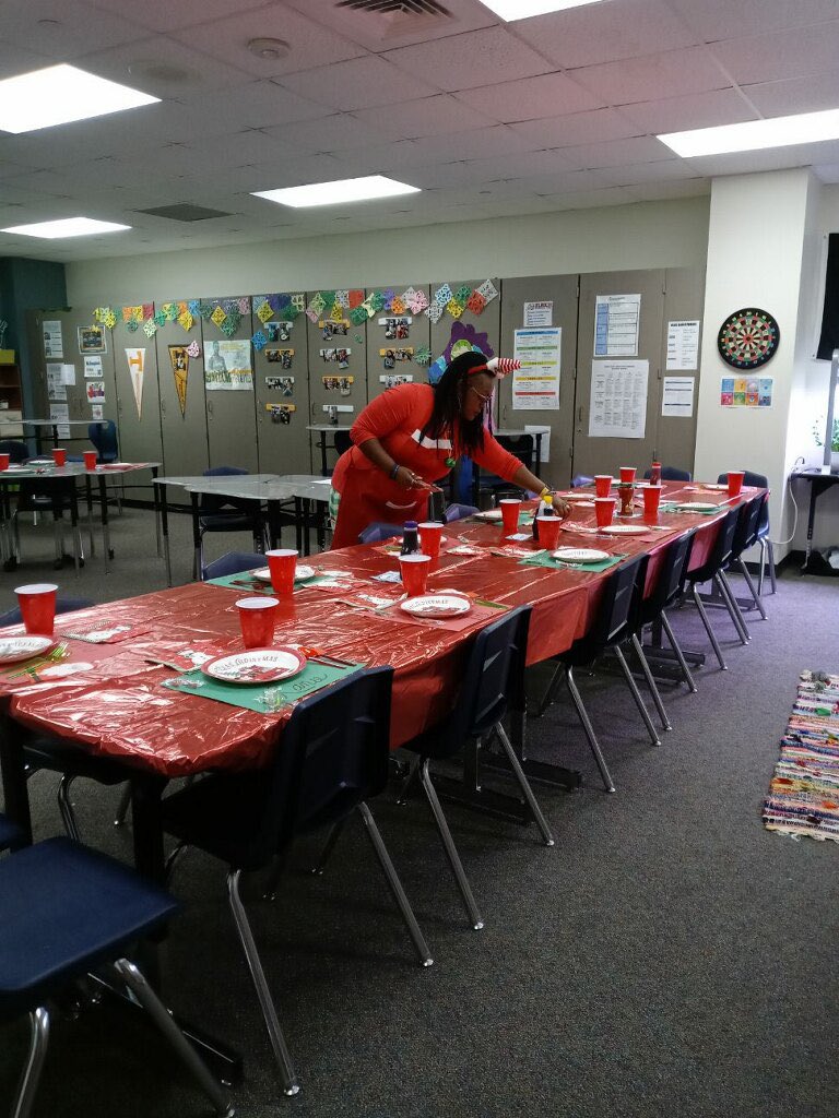 My peeps! PASS/Making Connections Social Skills Winter Breakfast 2021 ✅Thanks to our Behavior Team, our ALT/DC, LLSP, and Admin support….super shout out to our PHS teacher for allowing us to once again take over her kitchen! <a href="/UlrichKISD/">Ulrich Intermediate</a> <a href="/kmcgriff18/">Kevin McGriff</a> @SarahKelleyKISD