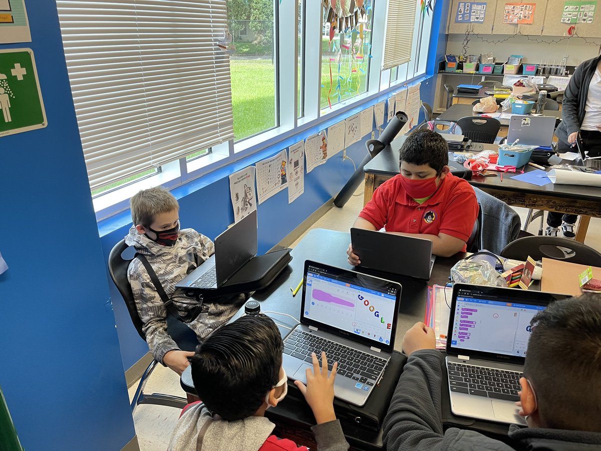 TechTisa's tweet photo. When you walk in @FaizaFahad11 class during #HISDecode and see your student tech team member sporting his @dpvils tech team T while coding Google logos. Did I mention he’s showing his peers how to code? https://t.co/nicZQGHZvY