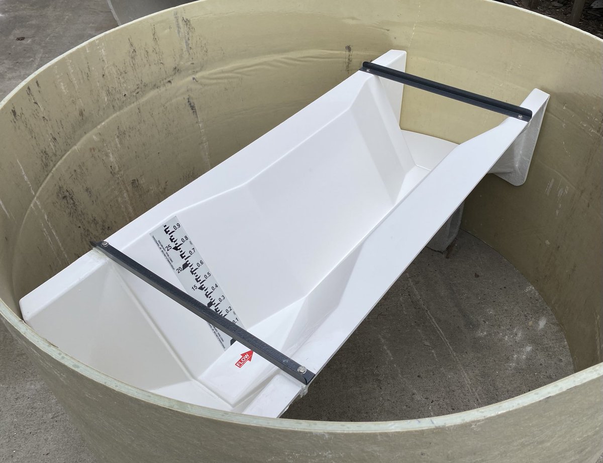 openchannelflo1's tweet photo. Fiberglass Extra Large Trapezoidal flume with manhole end adapters being test fitted to manhole tube
#openchannelflow #ocf #extracommit #trapezoidalflume #fiberglass #manhole #flume https://t.co/00BW4XJcbT