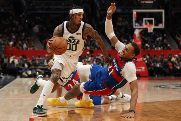 JazzUniTracker's tweet image. 📢 ITS THAT TIME AGAIN

We’re giving away another pair of tickets to Saturday’s game (12/18) vs the Wizards, courtesy of our friends at @WasatchIT 👏

Here’s how to enter:

1⃣ Follow @WasatchIT
2⃣ Follow @JazzUniTracker 
3️⃣ Retweet this tweet

🎄Merry Christmas &amp;amp; Good luck! 🎁