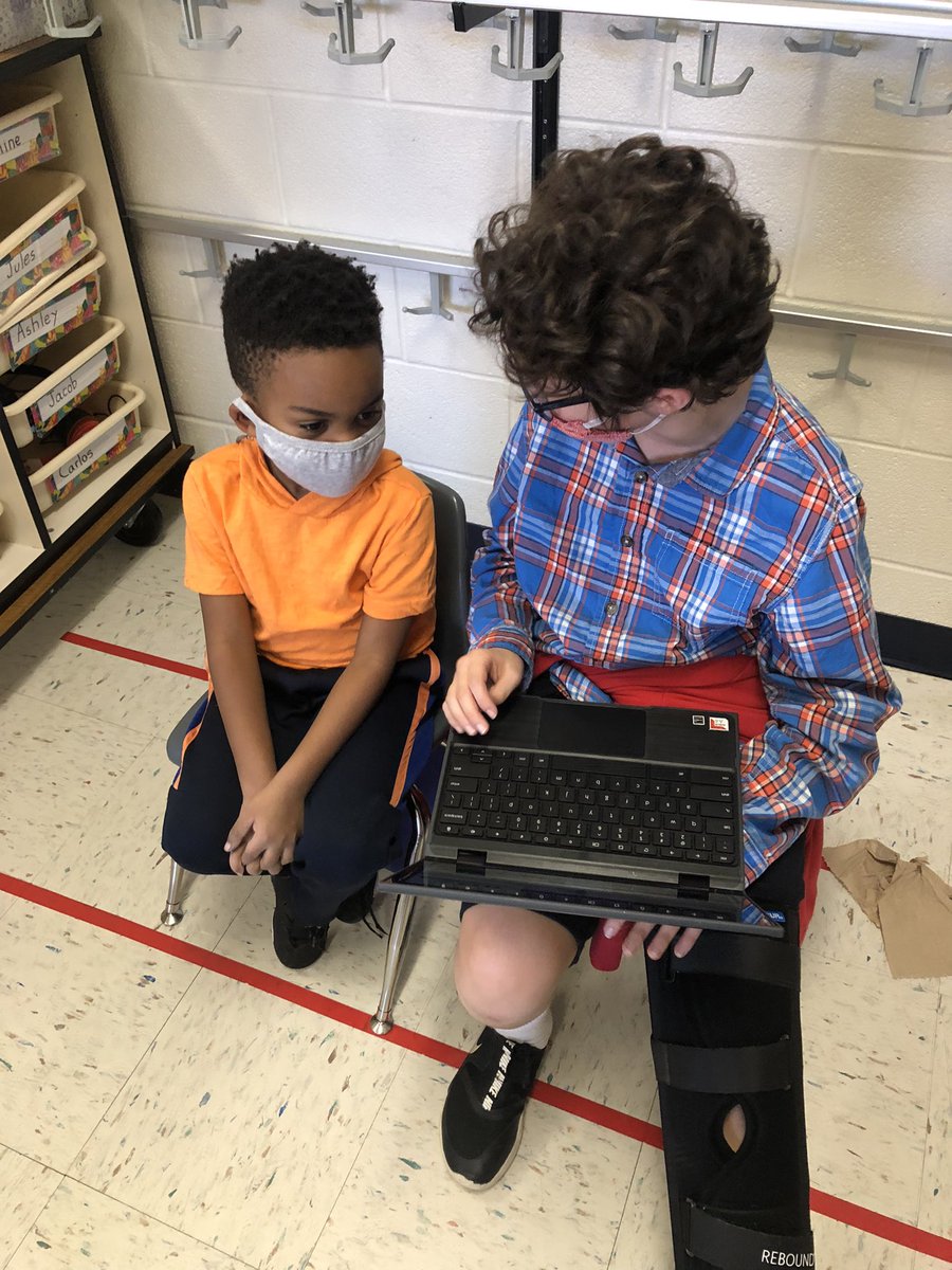 5th Grade End of UOS Unit 2 Celebration. Tackling complexity and presenting their unique perspective and teaching Kinder about their research. 📋 <a href="/ForestGroveES/">Forest Grove ES</a> <a href="/mchlallersjr/">Michael Allers Jr.</a> <a href="/missbethbleutge/">Mrs. Lambert</a> <a href="/PathwaysLCPS/">LCPS Pathways</a> #bettertogether