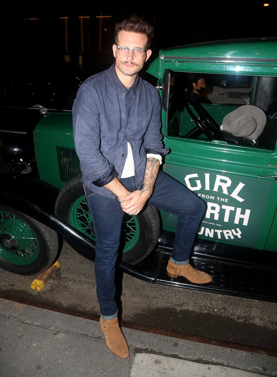 ntortorellacom's tweet photo. 📸 October 13 | "Girl From The North Country" Opening Night

🔗 https://t.co/yk5SRdUwmk https://t.co/mKAd7kGqSM