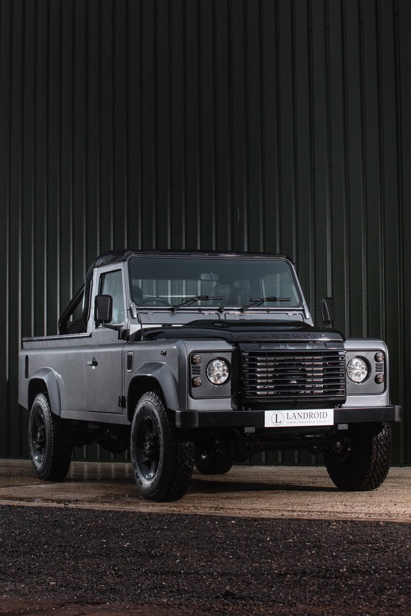landroid_ltd's tweet photo. Landroid Stock Alert! Newly rebuilt Defender 110 single cab with a reconditioned BMW 2.8i M52 engine inside and auto transmission, AC, electric windows, DAB and Apple Play radio and more. Contact us for details. https://t.co/Eu7pDCMUIi