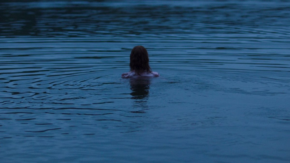 bir kederin iç çekişi