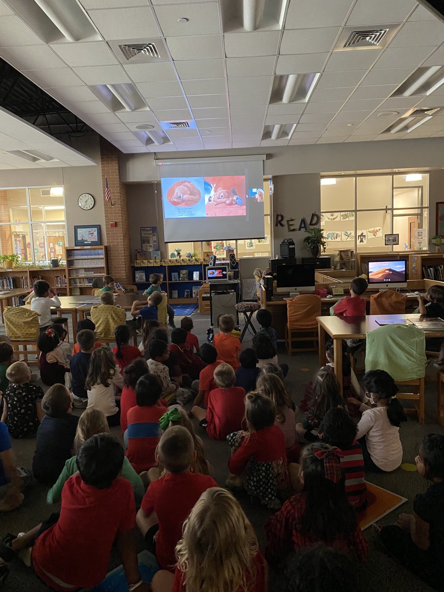 PKSDlovesbooks tweet media