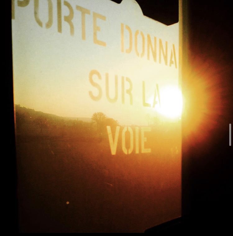 courlispenseur's tweet photo. Et un jour ce fut le dernier voyage du #TrainCorail en #Normandie. 😪Vendredi 17 décembre 2021….
Petite anecdote: Toujours aussi émue d’avoir un jour découvert mon prénom sur une locomotive 🥰 il y a plusieurs années de cela!
#CorailForEver #TeamCorail ♥️ https://t.co/sEN0eh2UAG