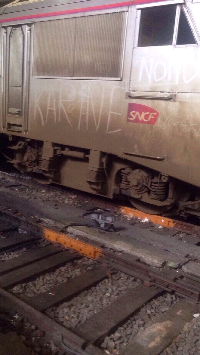 courlispenseur's tweet photo. Et un jour ce fut le dernier voyage du #TrainCorail en #Normandie. 😪Vendredi 17 décembre 2021….
Petite anecdote: Toujours aussi émue d’avoir un jour découvert mon prénom sur une locomotive 🥰 il y a plusieurs années de cela!
#CorailForEver #TeamCorail ♥️ https://t.co/sEN0eh2UAG