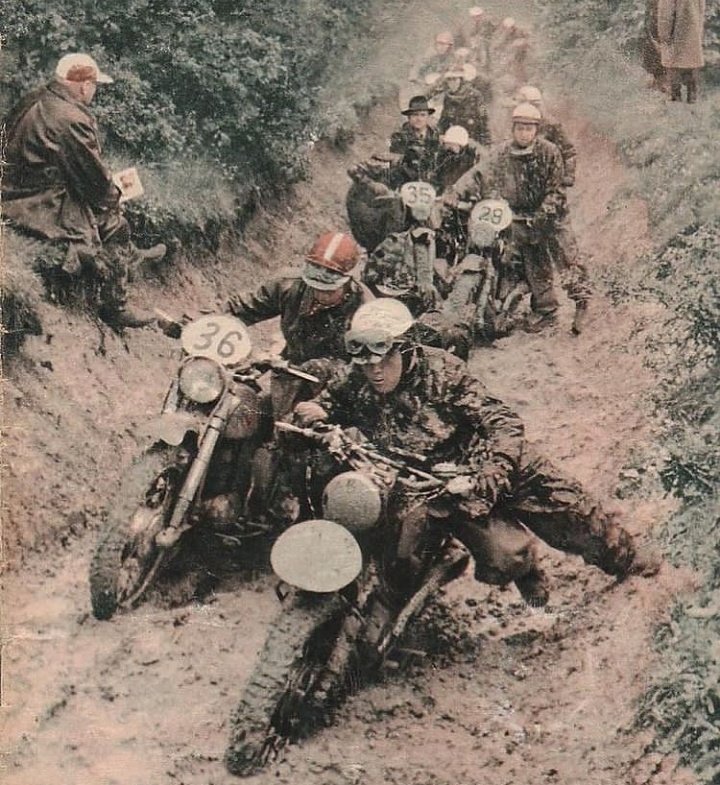 thairu_v's tweet photo. Men, focus, discipline, order.
I can smell the testesterone in this image.I can see the dedication,zeal  and utter sheer will to get the objective accomplished irregardless of the conditions that life has delt them.
This are men.
#outcreate. https://t.co/TCwr8pizmv