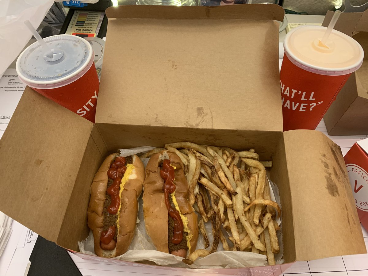 <a href="/TheVarsity1928/">The Varsity</a> Lunch at your desk was never so good!