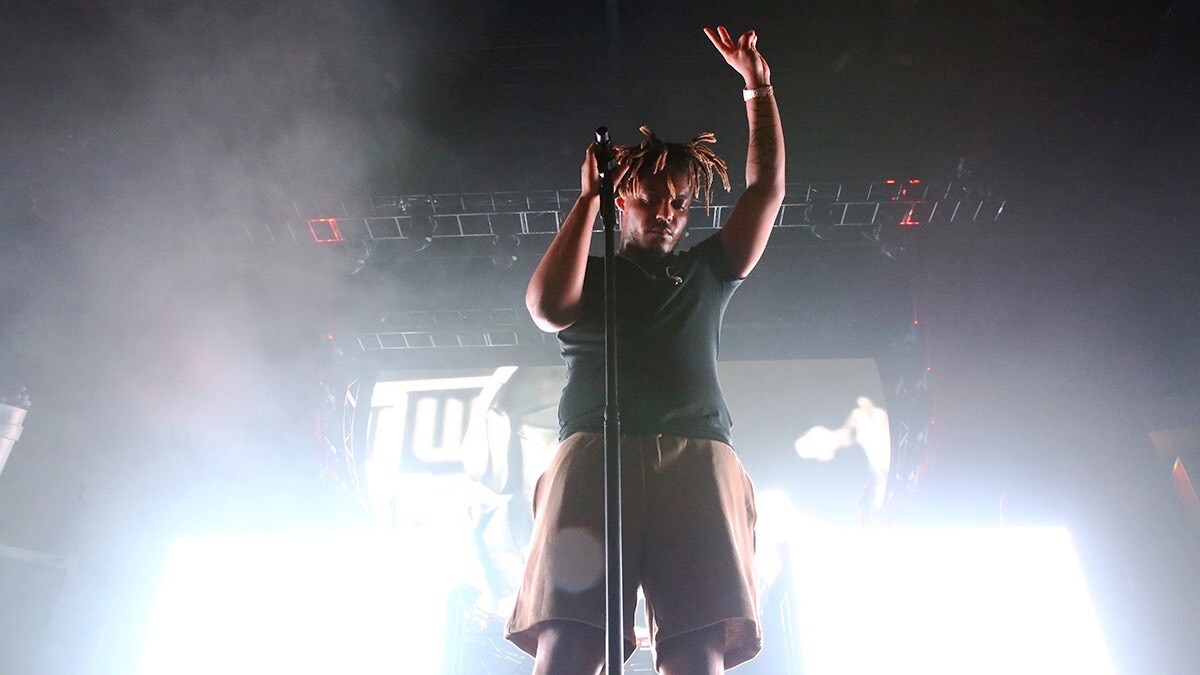 HBO's tweet photo. From Chicago to the WRLD stage.

Juice WRLD: Into the Abyss, the sixth film in the #MusicBoxHBO series, is streaming tonight on @hbomax. https://t.co/6cU23Cn91F