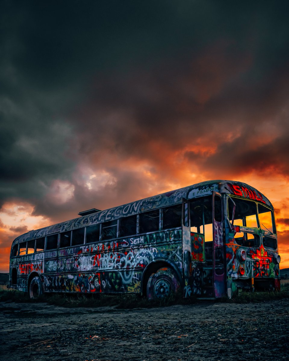 Dramatic Thoughts.
Sometimes one shot isn't enough.
#urbanphotography #photography #thatnwbus @urban_addicts @TheUrbanPG @urbangorillas @UrbanDecay @StreetEvolution @globalstreetart @strartcommunity