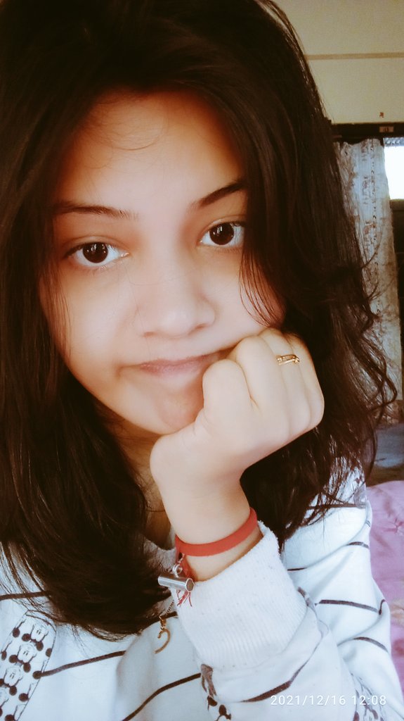 CharusmitaGosw2's tweet image. Life is not easy