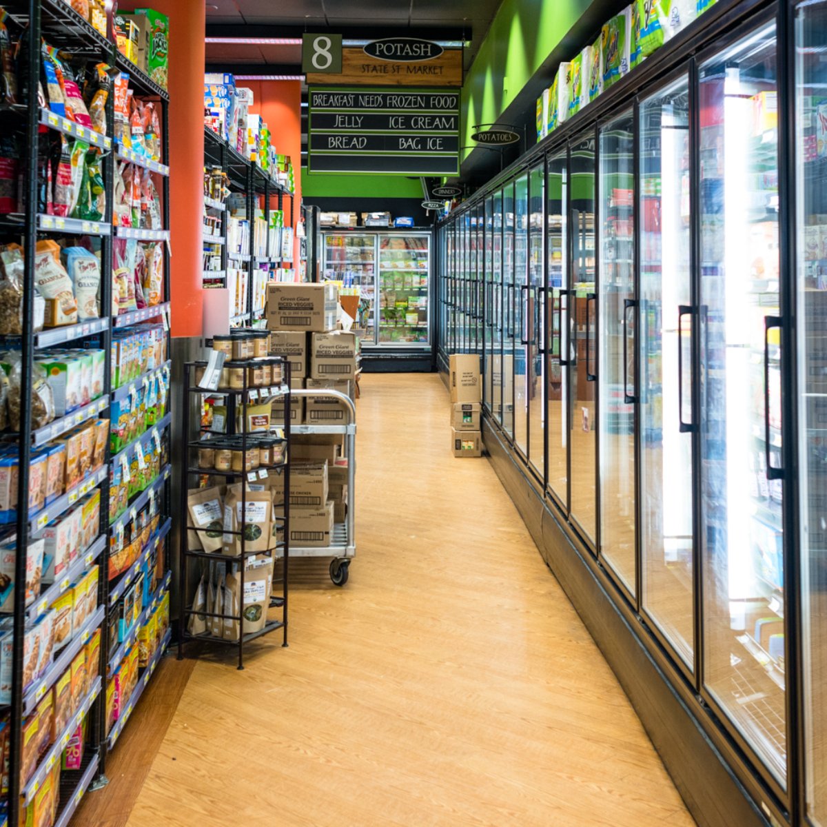 From weekly staples to specialty foods, our aisles have it all.