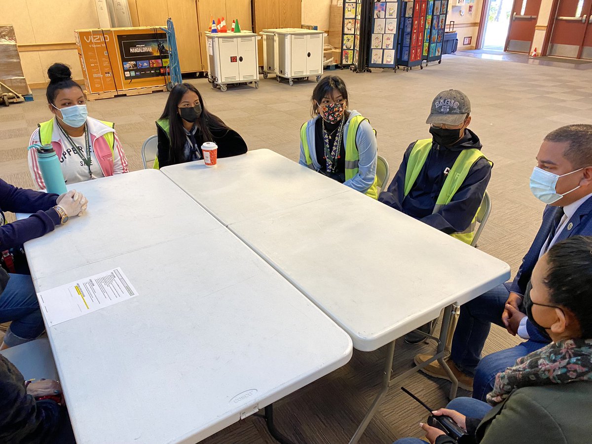 Board President Vargas visits <a href="/FHOelementary/">Foothill  Elementary</a> to check in on learning.