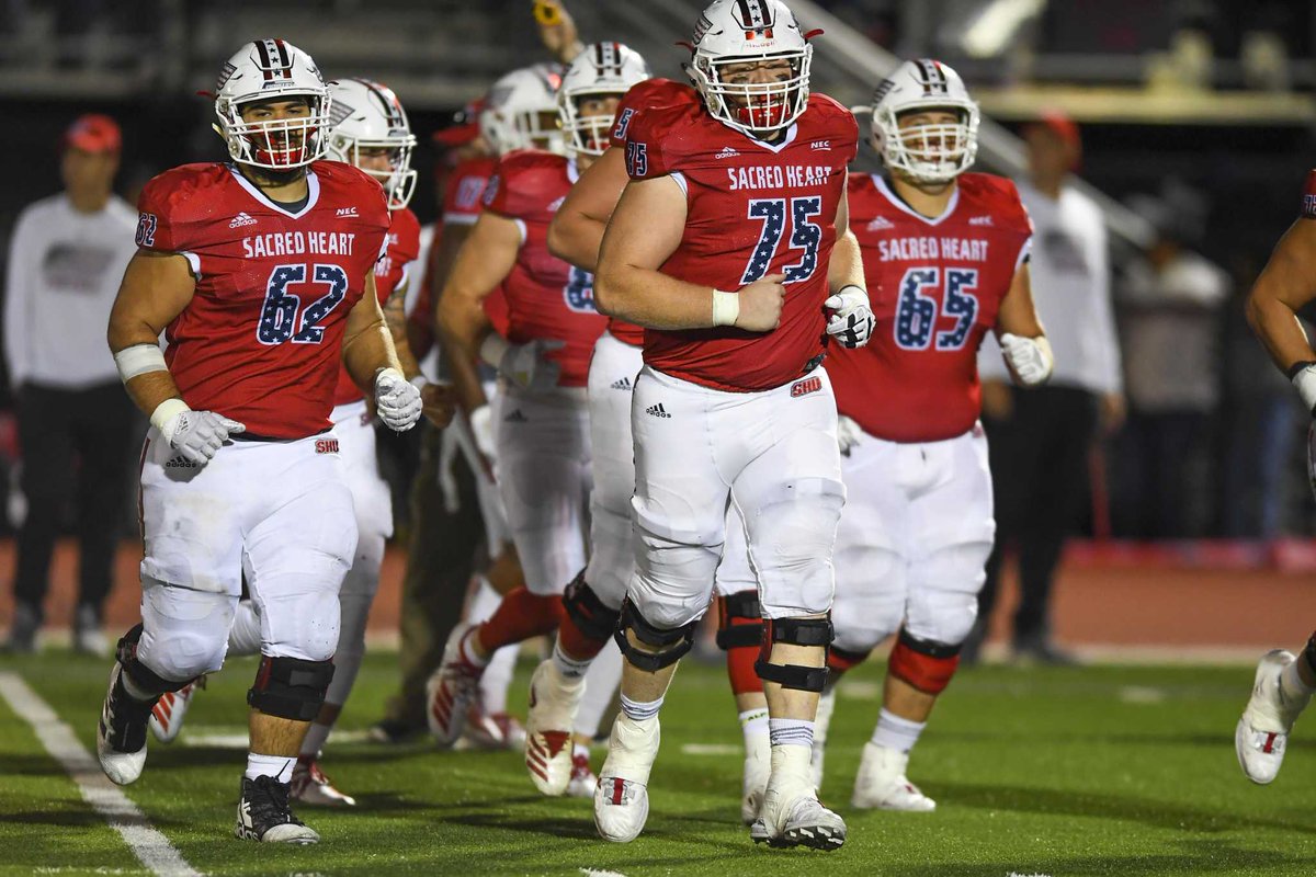 Honored and blessed to receive a D1 offer from Sacred Heart University. Thank you <a href="/CoachGardner_/">Matt Gardner</a> @SHU__Football @coachdykeman <a href="/Coach_Mehleisen/">Dan Mehleisen</a> <a href="/Coach_Mella/">Bill Mella</a> <a href="/CAcatsFB1794/">Cheshire Academy Football</a>