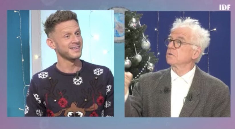 luckydanceparty's tweet photo. 📺 Chez Jacky hier en direct sur IDF1 pour ma première promo tv de mon nouveau single "T'as le look coco - Christmas remix" ☺️ Le replay en 2 parties dispo maintenant sur https://t.co/q0cuPpIHxr 🎉 https://t.co/j5I5xUbti1