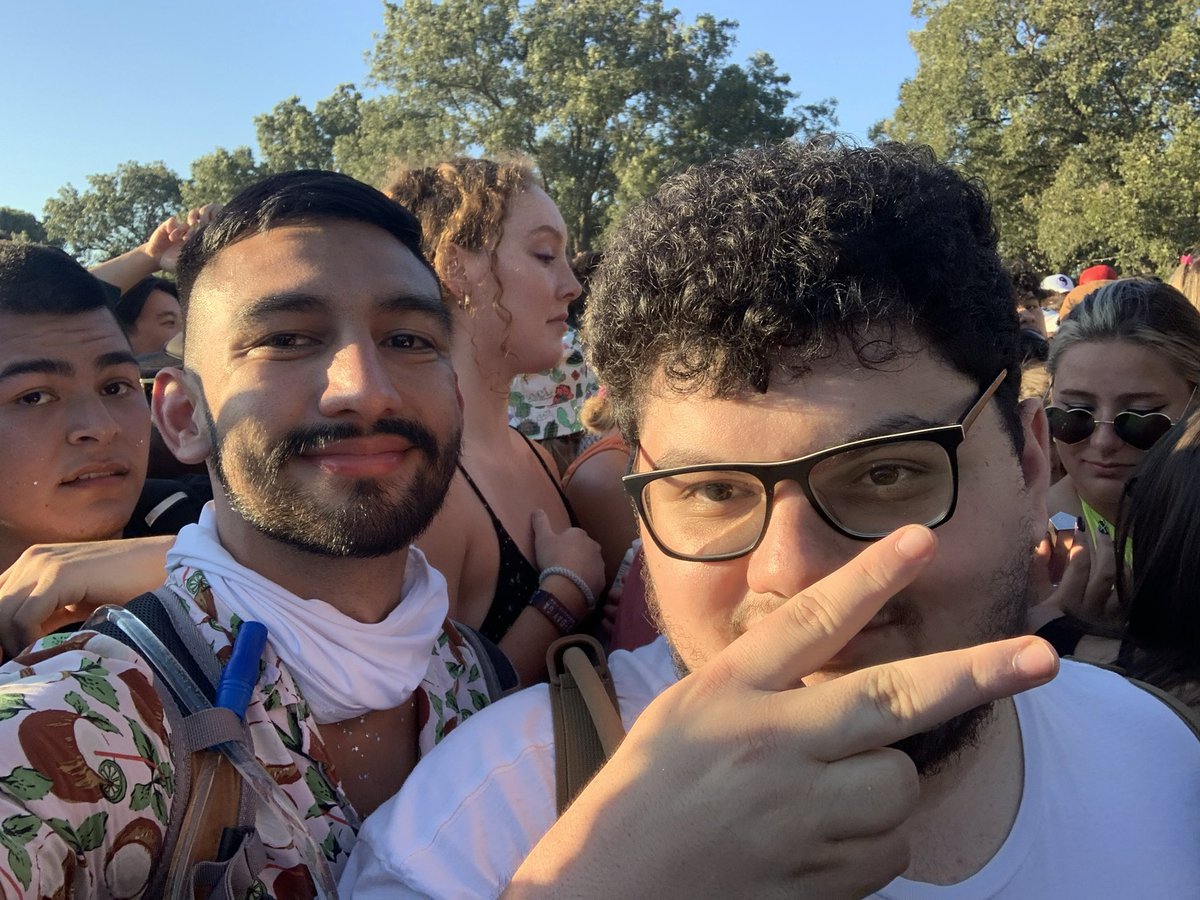 GarciaNick_'s tweet photo. We occasionally remember to take pictures ❤️ https://t.co/30Yfeweeyk