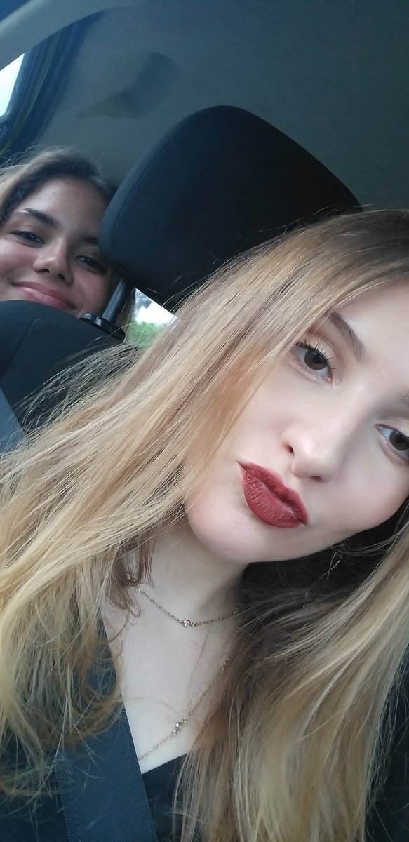 iS2miyeon's tweet photo. #partiu #colacaodegrau https://t.co/yTlxb7B3BC