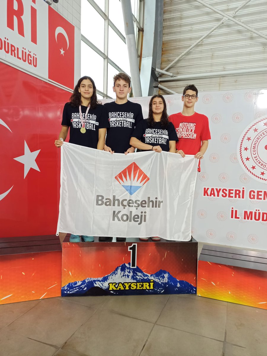 Okullar ArasıYüzme Şampiyonasını 2.gününde Bahçeşehir Kayseri Koleji Öğrencilerimiz madalya almaya devam etti.
Bayanlar100mserbest 
3.İdil Durukan
Erkekler100mserbest
1.AhmetBurakIşık
3.Ali Emre Kökçü
Erkekler100mKurbağalama
2.AhmetBurakIşık
Bayanlar100mKurbağalama
2.Ece Yıldırım