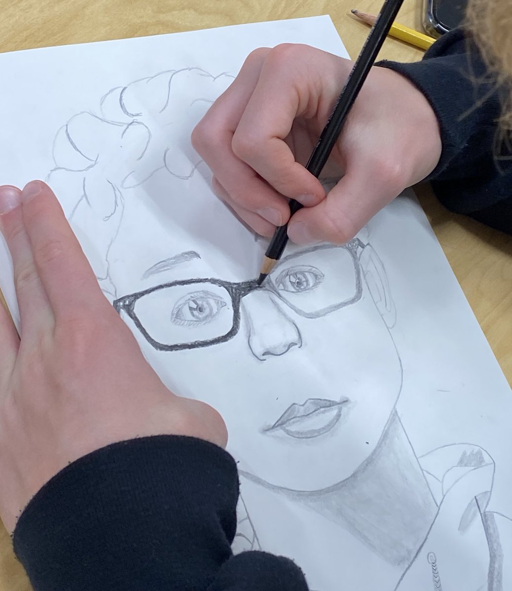 EnloeArts (@arts_enloe) on Twitter photo Studio Art students are working hard on their final project, a self portrait. So proud of how far they have come this semester! <a href="/EnloeMagnetHS/">Enloe High School</a> Studio Art students are working hard on their final project, a self portrait. So proud of how far they have come this semester! <a href="/EnloeMagnetHS/">Enloe High School</a>