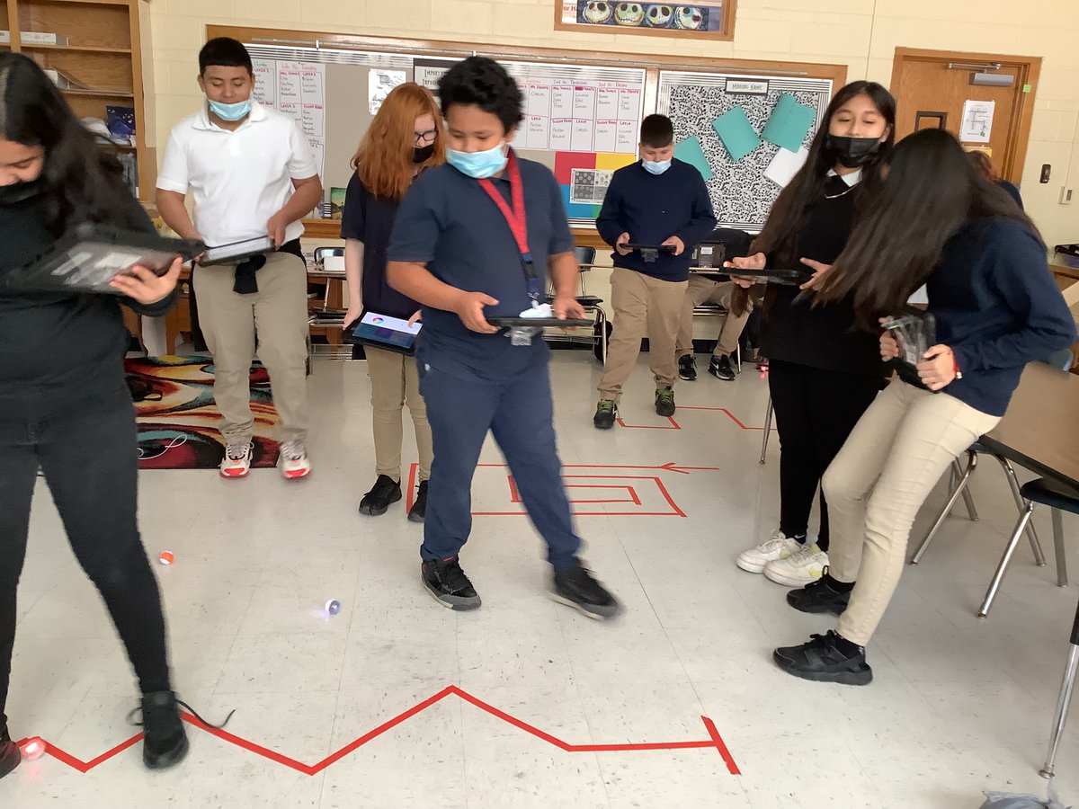 Mead Middle School, Wichita Public Schools tweet media