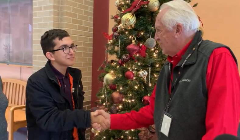 CityofStafford's tweet image. Best wishes to Nicholas Hinojosa, graduate of @StaffordMSD, stopped by City Hall to greet Mayor Willis before heading off to the Marine Corps Boot Camp. They shared a few words, and the Mayor told Hinojosa how honored and extremely proud he is of him. Thank you Nicholas!