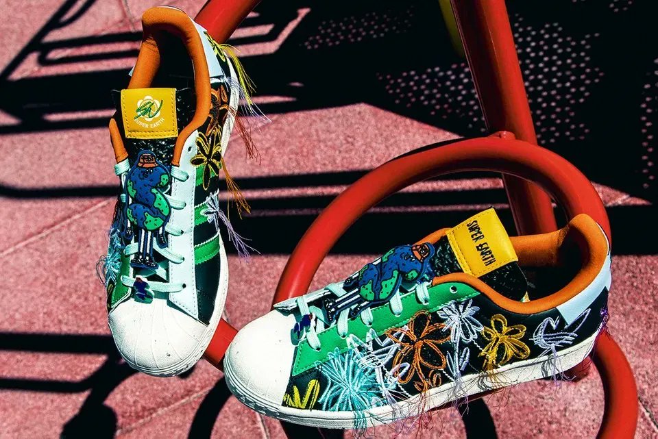 KicksFinder's tweet photo. Ad: Do you prefer Sean's collab with adidas or Nike? Available via LVR. SOLD OUT via adidas US
Sean Wotherspoon x adidas Superstar "Superearth"
$117 + Shipping

>> https://t.co/Vr5O7HcxBX

(Exit and click link again if page is down) https://t.co/bZaNaKtCN6