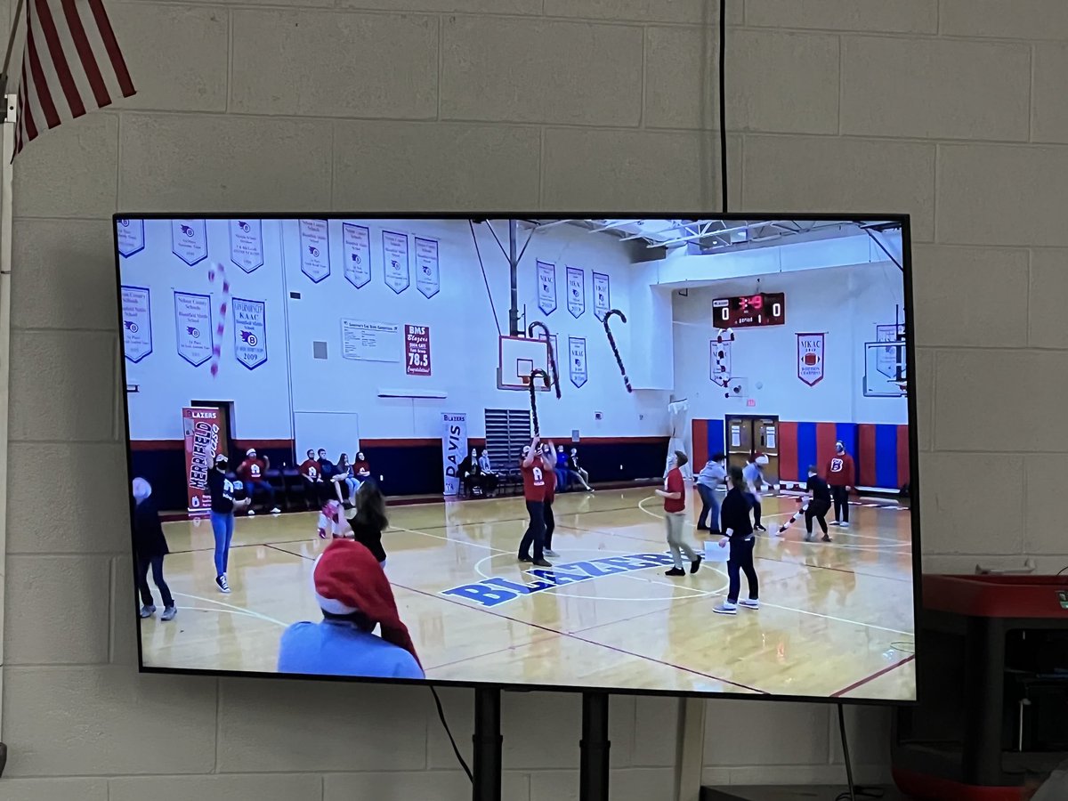 TJ_The_Teacher's tweet photo. You can shut down our school but you can’t shut down our spirit! The house games are really special at BMS. Watching students cheer for each other and show support is amazing. We’ve created a strong community here! #bmsSTRONG
We❤️BMS
🔵🔴 https://t.co/S8NHpocYR5