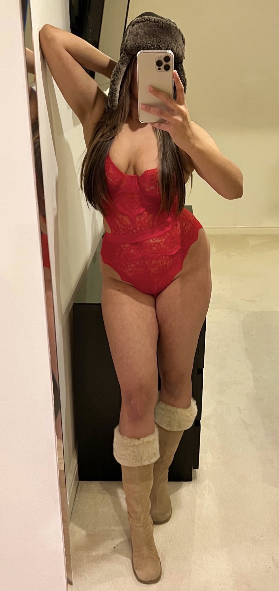 Amber Johal on X: I'm Santa's little Punjabi Indian helper 🧑🏽‍🎄💋  t.coJV6CJvlyRK  X