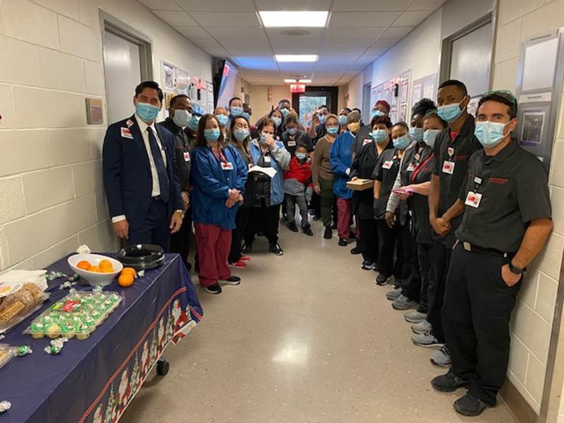 #EVSHolidaySpirit <a href="/nyphospital/">NewYork-Presbyterian</a> <a href="/AngelaGP_NY/">Angela GPerez</a> @NYPHVH