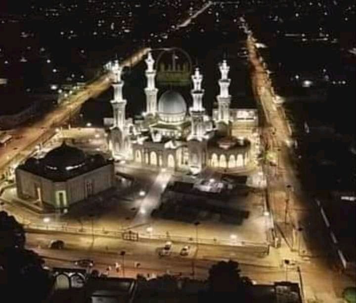 Al_Mukarram_244's tweet photo. SËRIÑ TUUBAA ak #Jàkka...
#Jumaam yu bari yii te taaru lool ci mbooleem dëkk bu mu sanc walla aw nitam sanc ko warul bett kenn wax dëgg Yàlla. Koo xam ne yóbbu nañu ko ba biir géej, bëggam jaamu Yàlla tax mu wàcc ci #ndox mi ngir julli te xamul um ndox !!! https://t.co/pZifFEElep