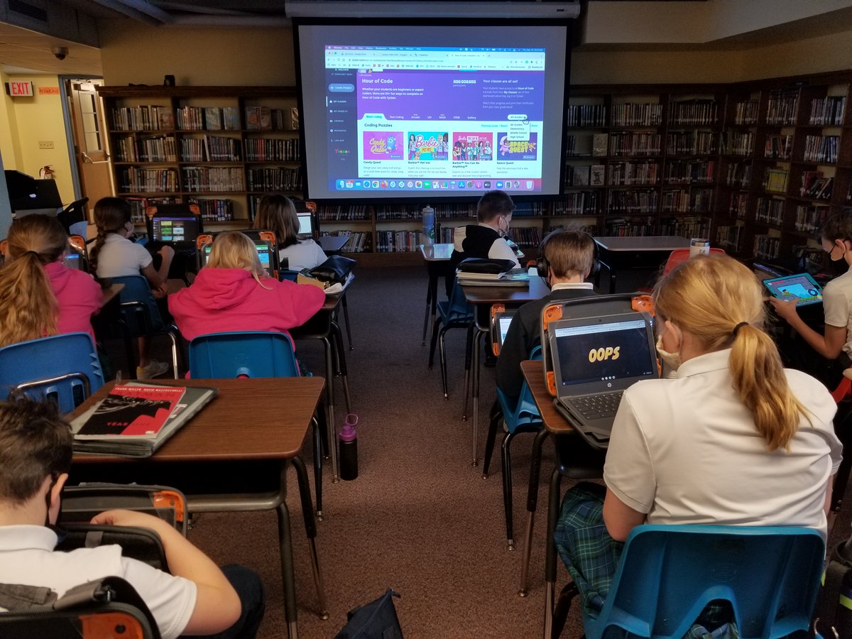 LmcSmm's tweet image. More #HourOfCode fun - Week 2! #CSEdWeek2021Photos