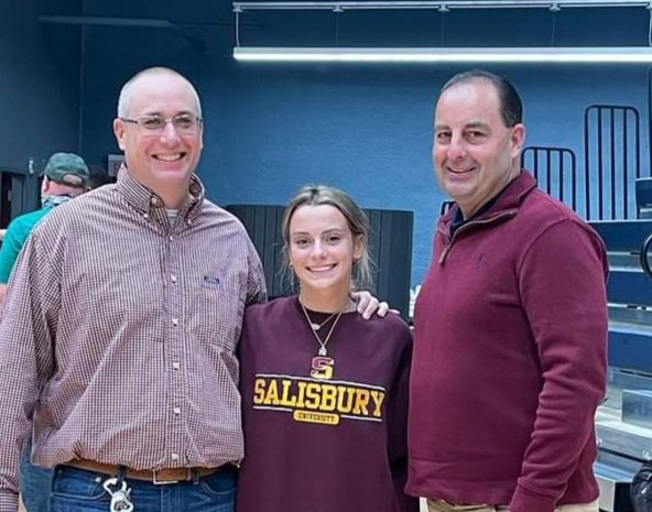 magic18u's tweet photo. Congratulations to @DelcolloLexie on her commitment to @SalisburySB! https://t.co/1AmTSSVkU8