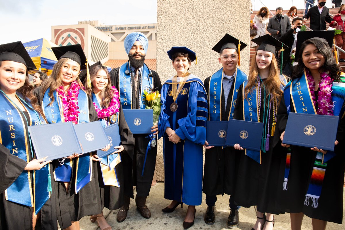 Our very own <a href="/PrezPapazian/">PrezPapazian</a> is clearly proud of the new nursing graduates from our <a href="/SJSUCHHS/">CHHS</a> - and so are we!🎓👏

As President Papazian is fond of saying herself: "Well done, graduates!"✨