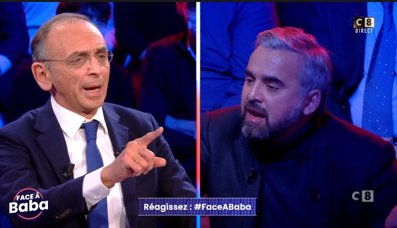 mounewalkeur's tweet photo. Il n'a pas aimé que le Z parle de son HLM 😂😂 #FaceABaba https://t.co/suEqYQsDV0