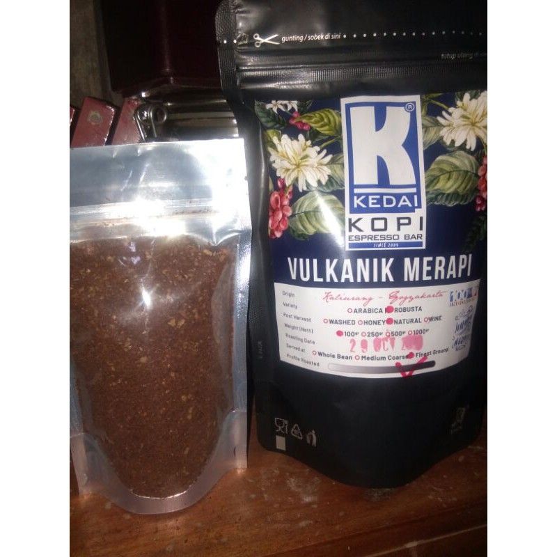 neilment's tweet photo. Saya menjual Kopi Vulkanik Merapi ... seharga Rp22.500. Dapatkan di Shopee sekarang! https://t.co/USW4kg0UAi #ShopeeID https://t.co/zAOBynWOHh