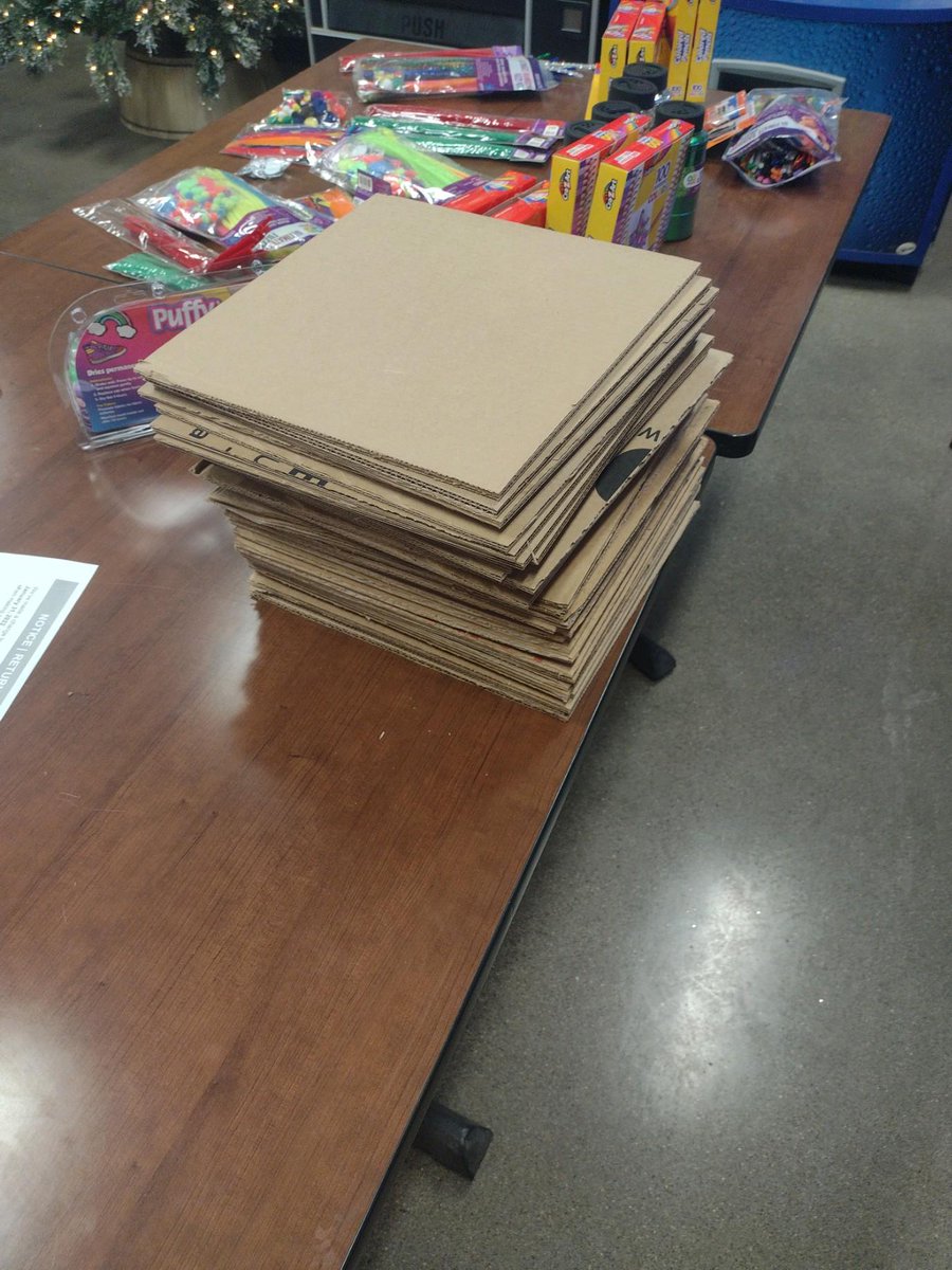 Gingerbread day! <a href="/RGeburHD2813/">Robert Gebur</a> <a href="/Watson_Tony2813/">Tony Watson</a>