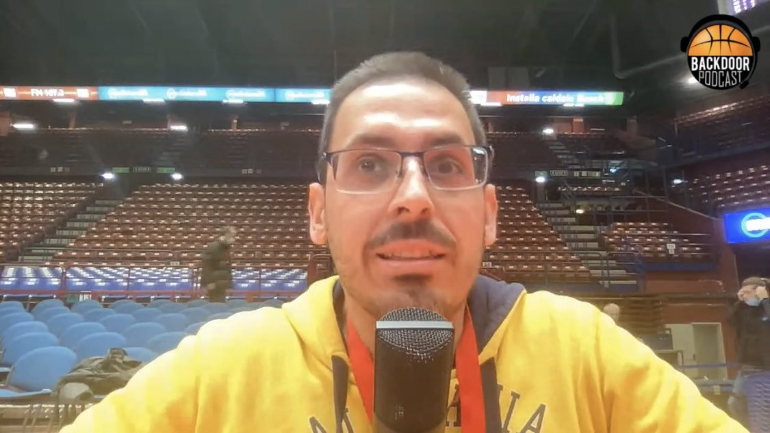 backdoor_pod's tweet photo. SIAMO LIVE dal Forum di Assago con @mazzola_simone per commentare insieme la sconfitta interna dell’@OlimpiaMI1936 contro il @RMBaloncesto ‼️
https://t.co/oXky9y6ujQ
#Euroleague #Twitch #Basket #AXMRMB https://t.co/7HCkXfPzg9